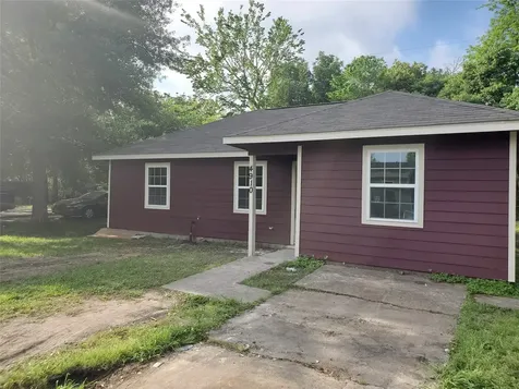 4910 Southwind Street Houston TX 77033