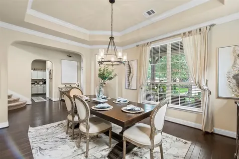 51 Tioga Place Tomball TX 77375