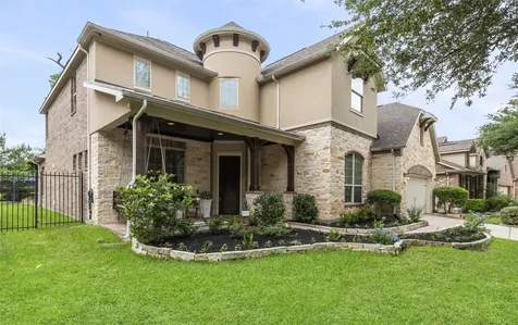 51 Tioga Place Tomball TX 77375