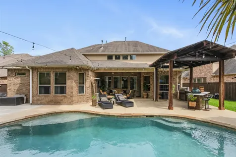 51 Tioga Place Tomball TX 77375