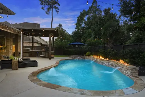 51 Tioga Place Tomball TX 77375