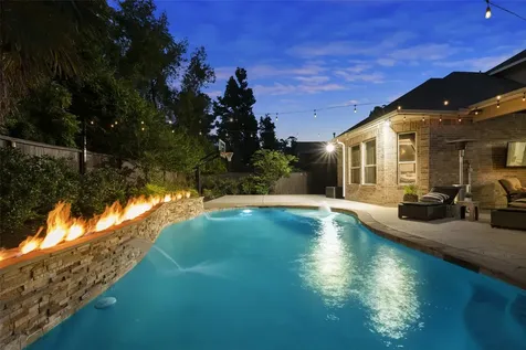 51 Tioga Place Tomball TX 77375
