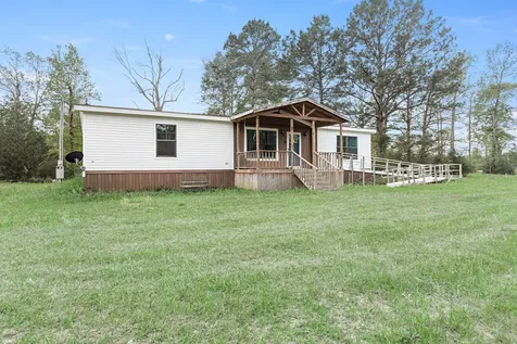 131 County Road 4497 Hillister TX 77624