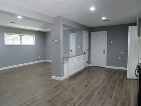 402 S 72nd Street Houston TX 77011