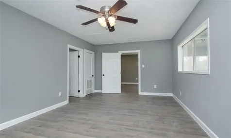 402 S 72nd Street Houston TX 77011