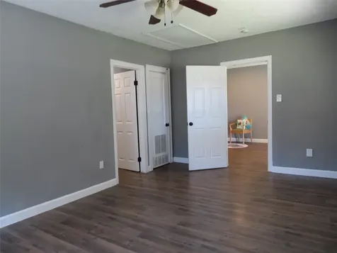 402 S 72nd Street Houston TX 77011