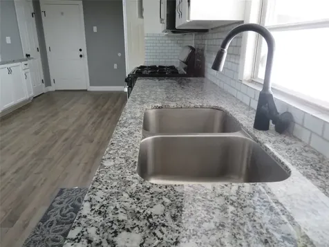 402 S 72nd Street Houston TX 77011