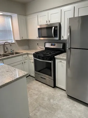 407 W Semands Street Conroe TX 77301