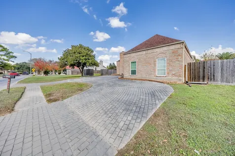 7606 Antoine Drive Houston TX 77088