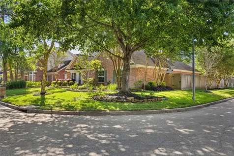 3902 Haven Pines Drive Kingwood TX 77345