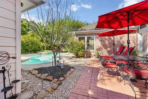 3902 Haven Pines Drive Kingwood TX 77345