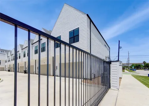 2418 Gray Street Houston TX 77003