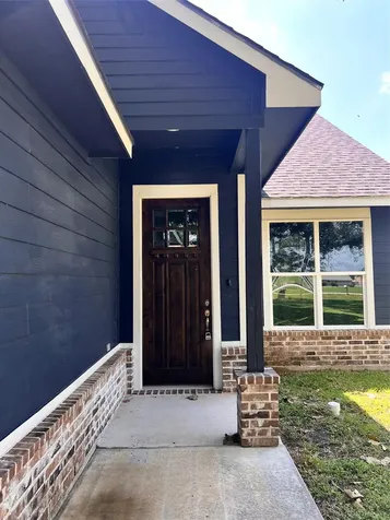 715 Seydler Street East Bernard TX 77435