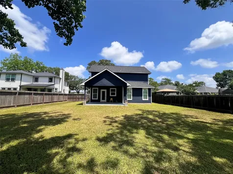 715 Seydler Street East Bernard TX 77435