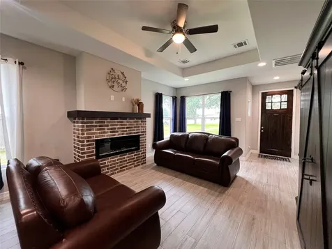 715 Seydler Street East Bernard TX 77435