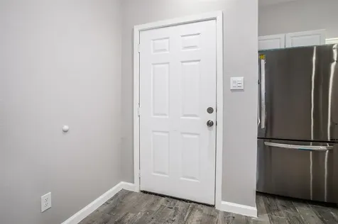 6004 England Street A /B Houston TX 77021