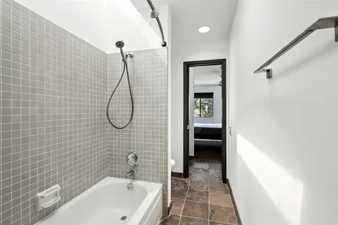 2019 Mcclendon Street Houston TX 77030