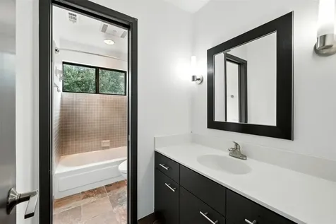 2019 Mcclendon Street Houston TX 77030