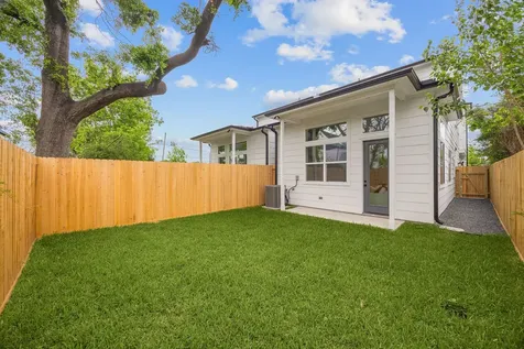 3107 Stonewall Street Houston TX 77020