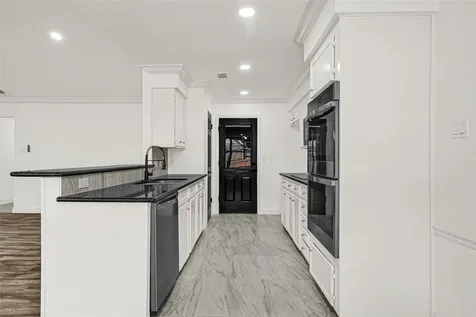4102 Townes Forest Road Friendswood TX 77546