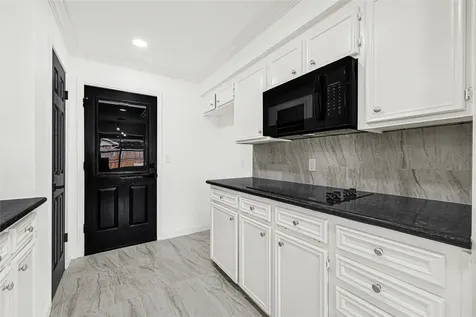 4102 Townes Forest Road Friendswood TX 77546