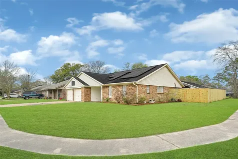 4102 Townes Forest Road Friendswood TX 77546