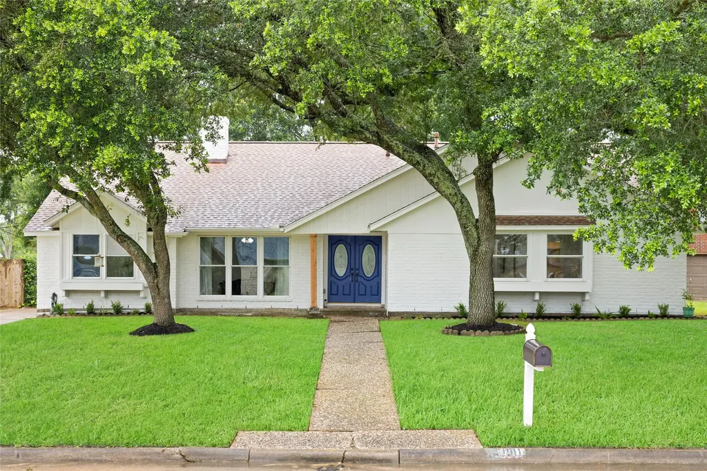 1911 Acacia Street League City TX 77573