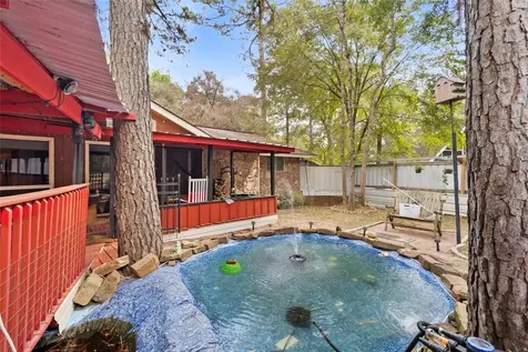 11941 W Hollyhill Drive Plantersville TX 77363