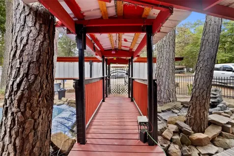 11941 W Hollyhill Drive Plantersville TX 77363
