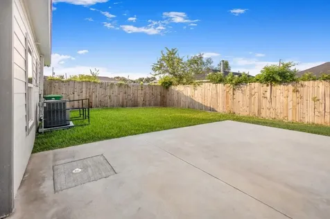 3234 Berry Street Houston TX 77004