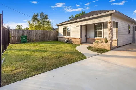 3234 Berry Street Houston TX 77004