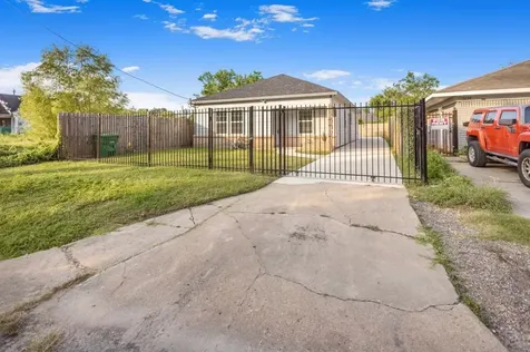 3234 Berry Street Houston TX 77004