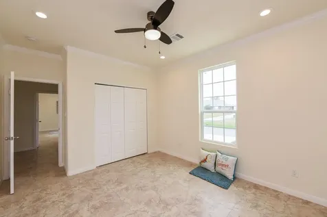 2734 Avenue D Dickinson TX 77539