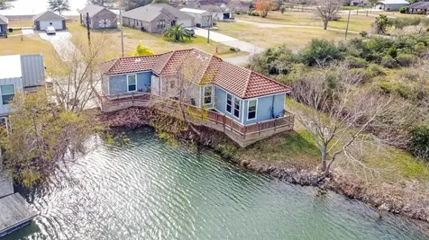 2734 Avenue D Dickinson TX 77539