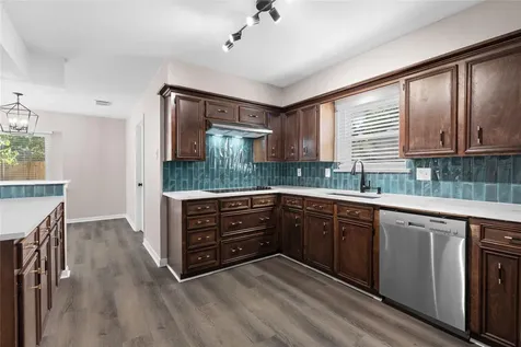 1006 Glouchester Lane Houston TX 77073