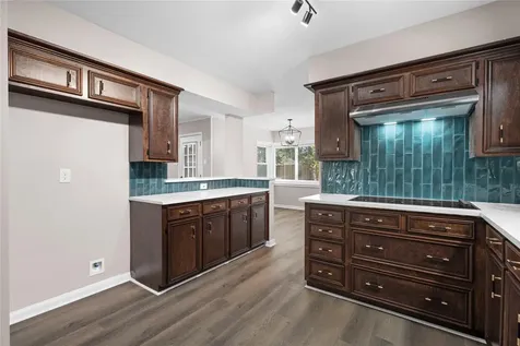 1006 Glouchester Lane Houston TX 77073