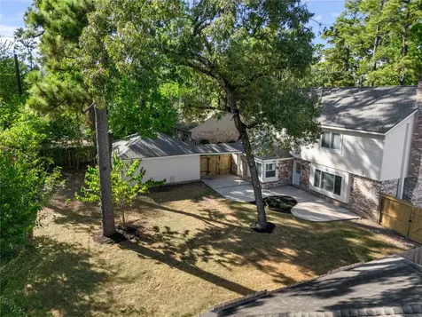 1006 Glouchester Lane Houston TX 77073