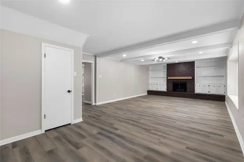 1006 Glouchester Lane Houston TX 77073