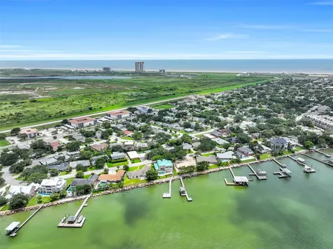 1301 Harbor View Drive Galveston TX 77550