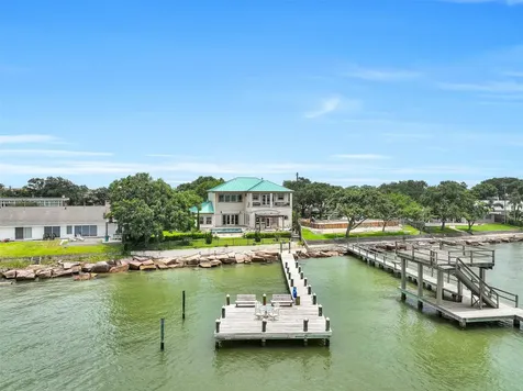 1301 Harbor View Drive Galveston TX 77550