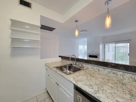 7119 N Holiday Drive Galveston TX 77550