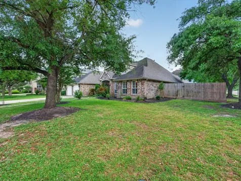 5323 Mindy Park Court Houston TX 77069