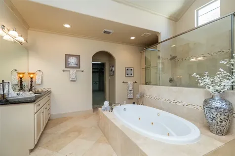 4724 Banning Drive F Houston TX 77027