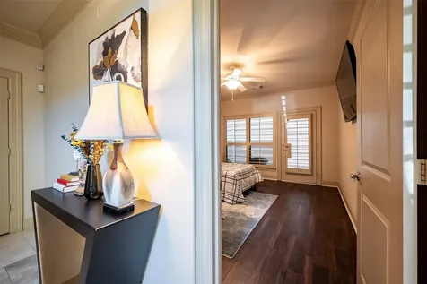 4724 Banning Drive F Houston TX 77027