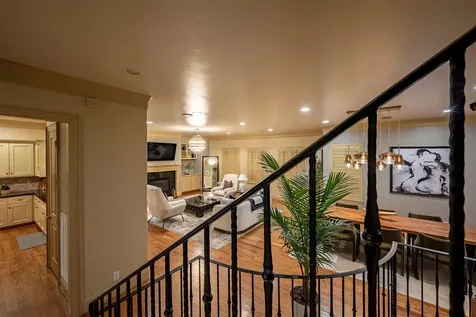 4724 Banning Drive F Houston TX 77027
