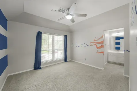 402 Sterling Heights Lane Houston TX 77094