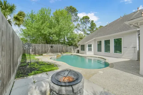 402 Sterling Heights Lane Houston TX 77094