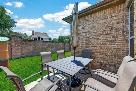 2029 Arrowood Glen Drive Houston TX 77077