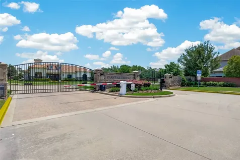 2029 Arrowood Glen Drive Houston TX 77077