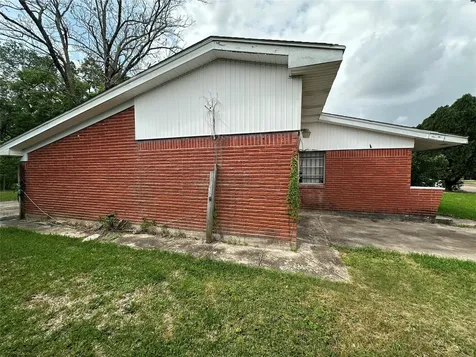 7736 Bretshire Drive Houston TX 77016